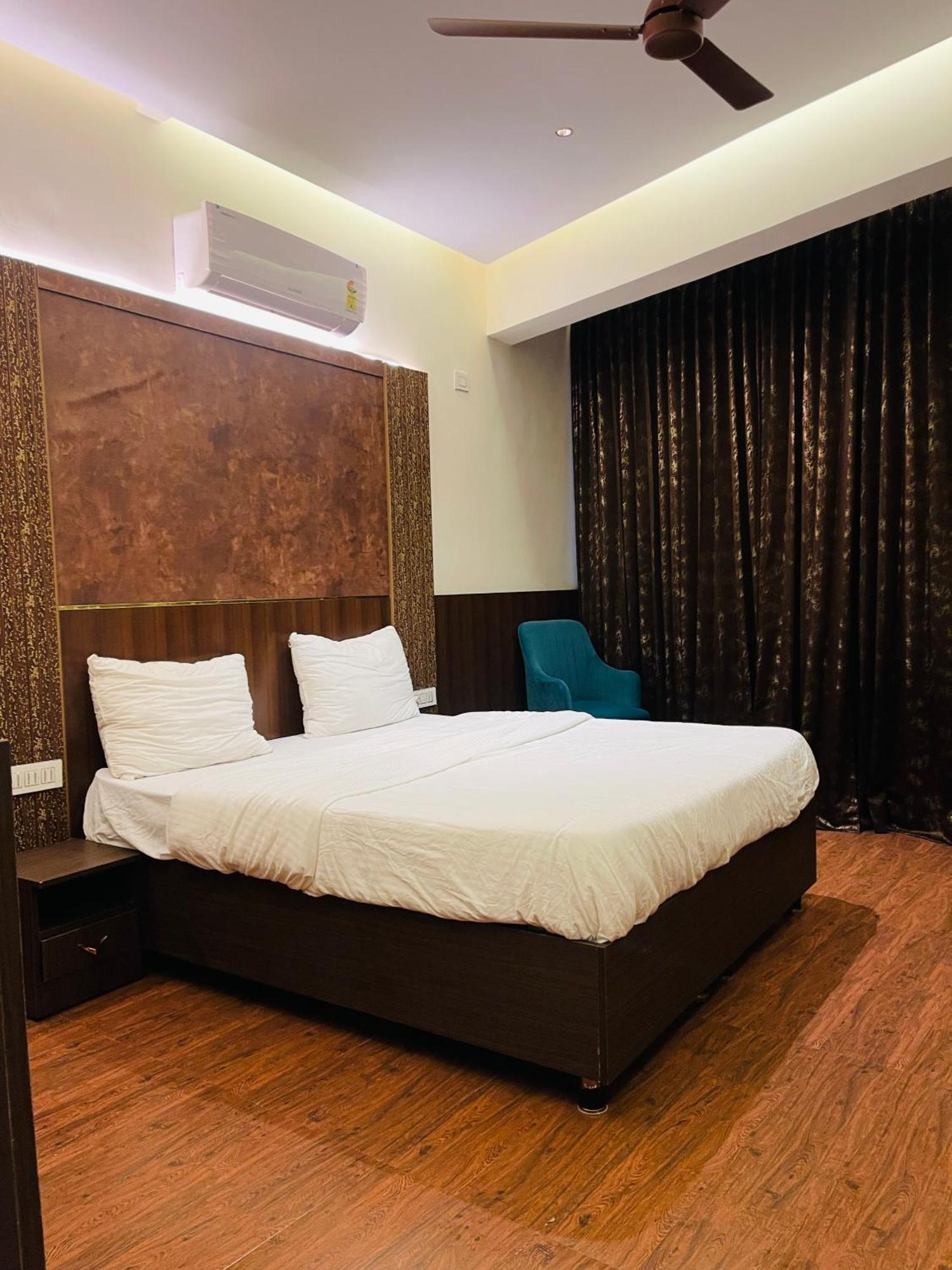 بنغالور The Taaj Inn المظهر الخارجي الصورة