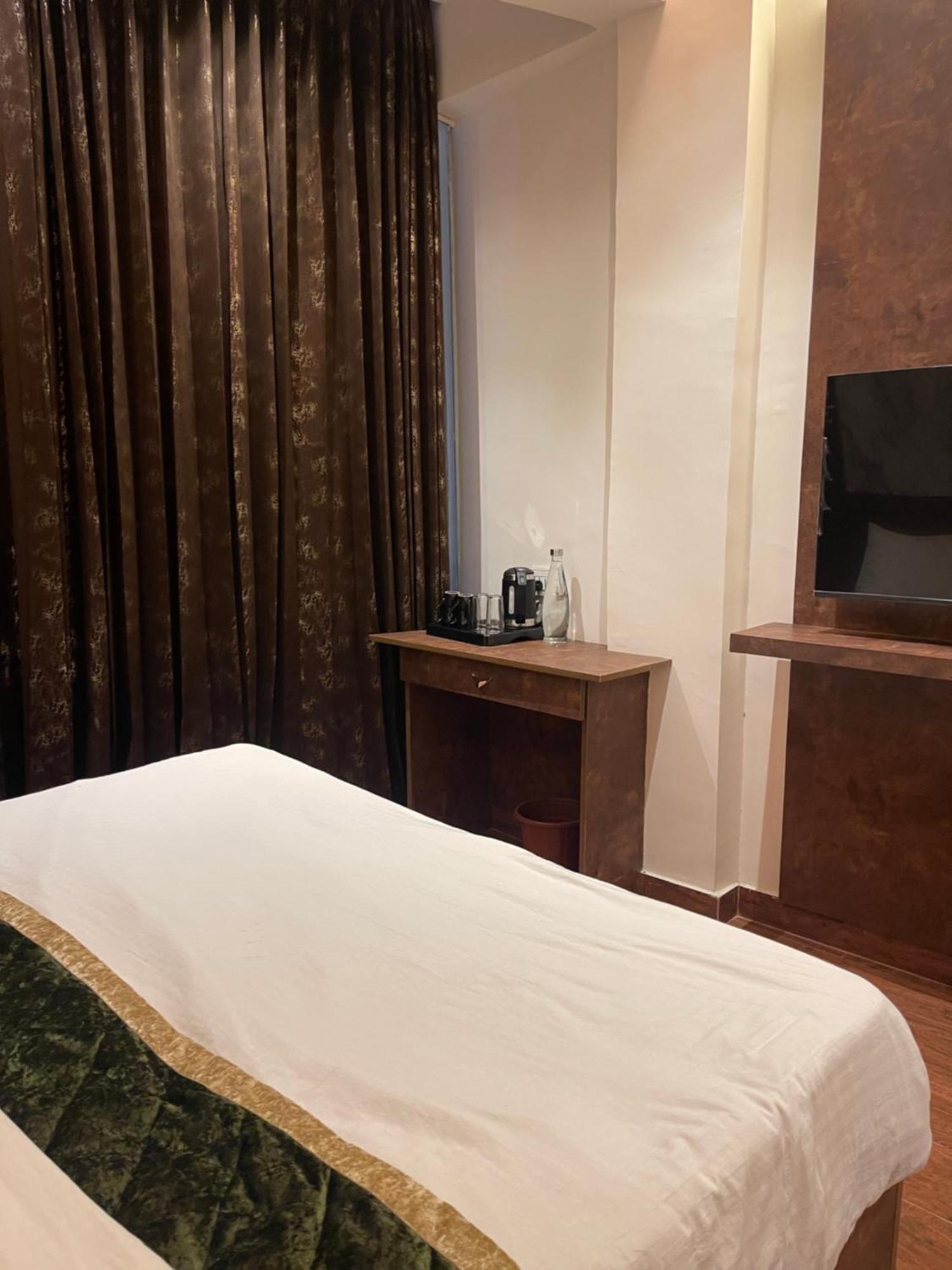 بنغالور The Taaj Inn المظهر الخارجي الصورة